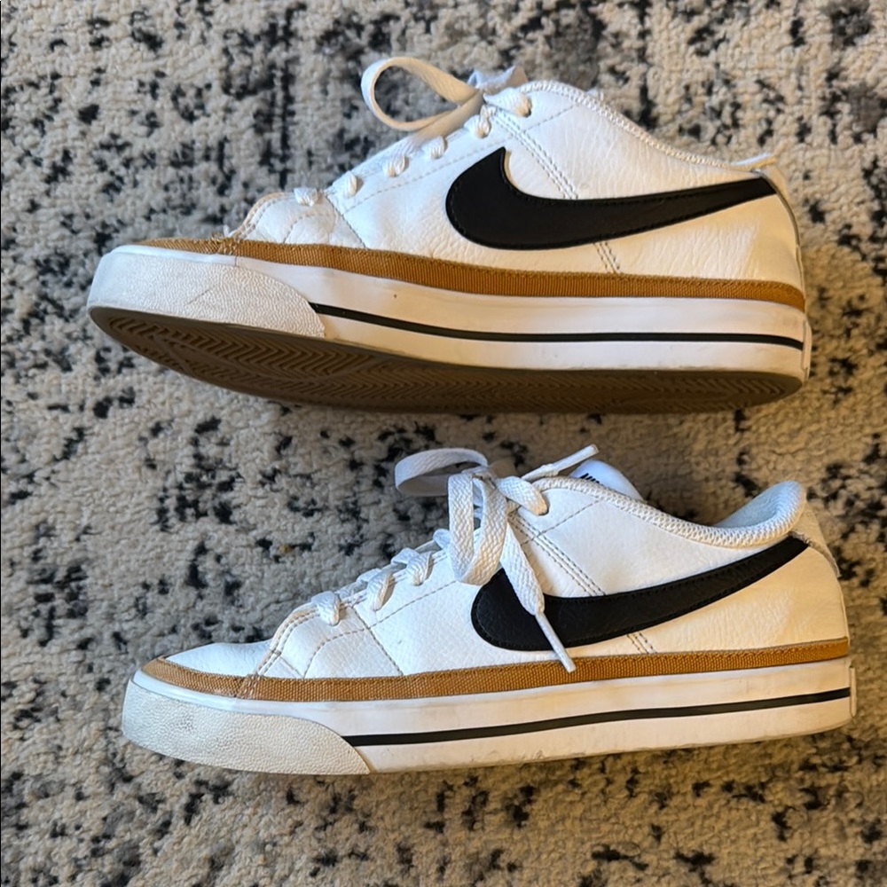 Nike Women's Athletic Shoes - White and Tan